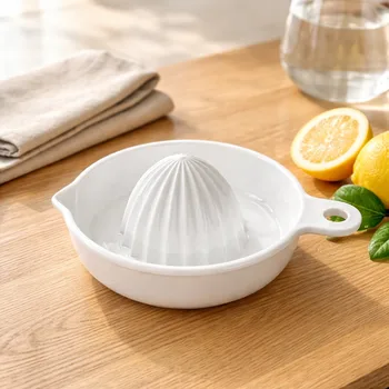 מסחטת מיץ ידנית